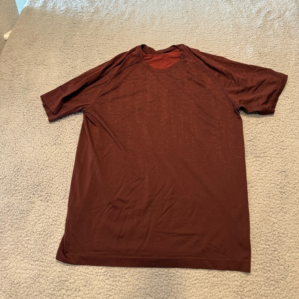 Lululemon Men Disrupted Grid Date Brown Metal Vent Tech Short Sleeve Shirt 2.0 M